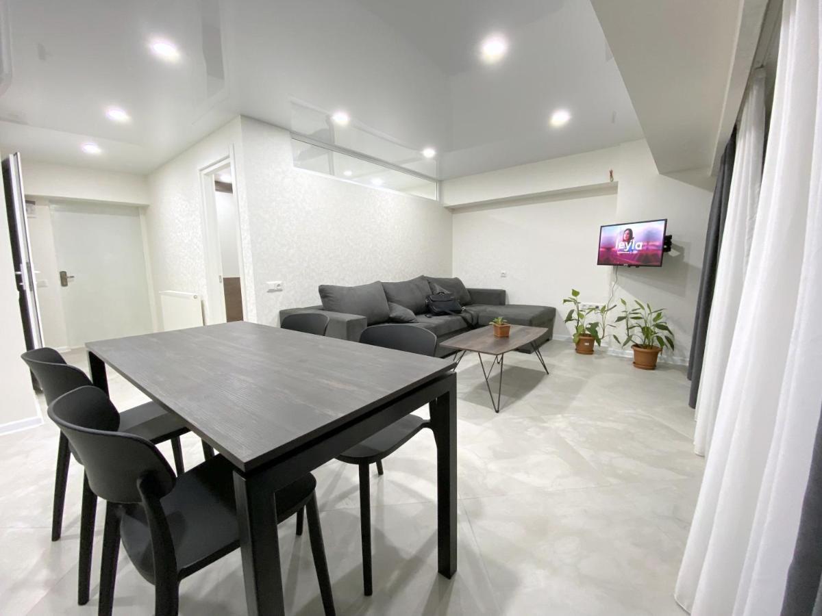 Gss Apartment Тбилиси Екстериор снимка